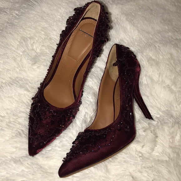 Givenchy - Picture 1 of 8